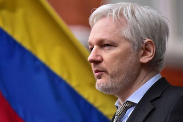 Akun Twitter Pentolan Wikileaks Diblokir?