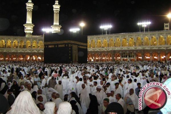 Saudi-Qatar Saling Tuding Politisasi Haji