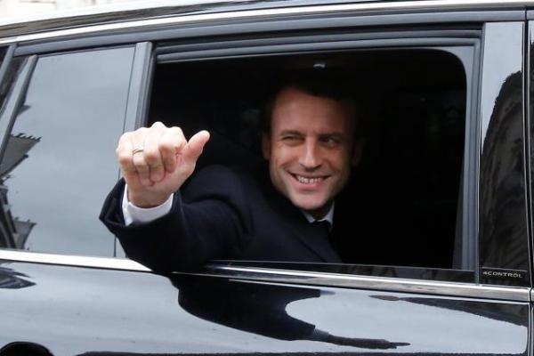 Macron Kurangi Jumlah Anggota Parlemen Prancis