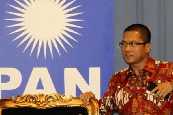 PAN: Dapat Rp2 Miliar, Lucky Hakim Pindah ke NasDem