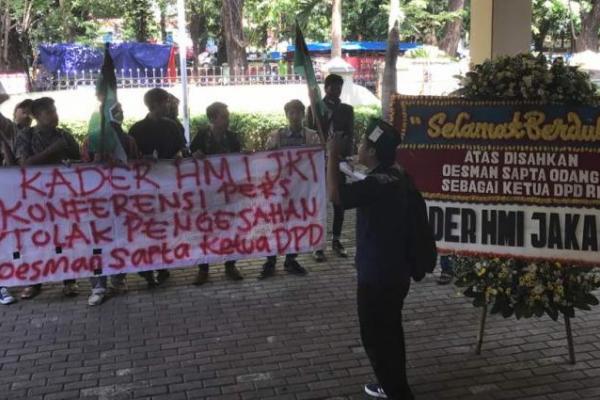 HMI Jakarta Demo PTUN Jaktim Tolak OSO