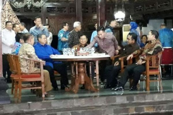 SBY-Prabowo Diplomasi Nasi Goreng