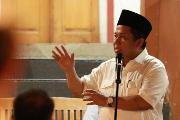 Fahri: Pak Jokowi, Ada Maling di Bawah Kursimu