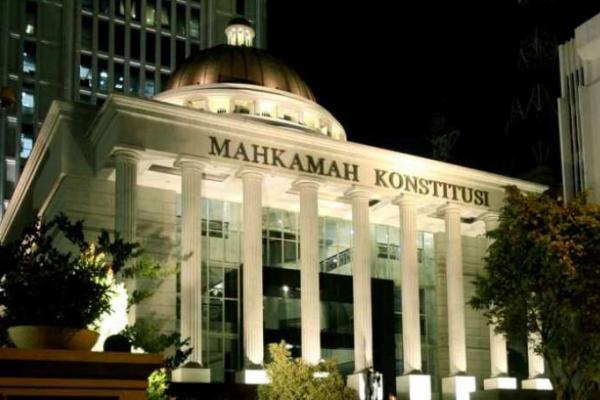 MK: Oesman Sapta Hina Hakim Konstitusi