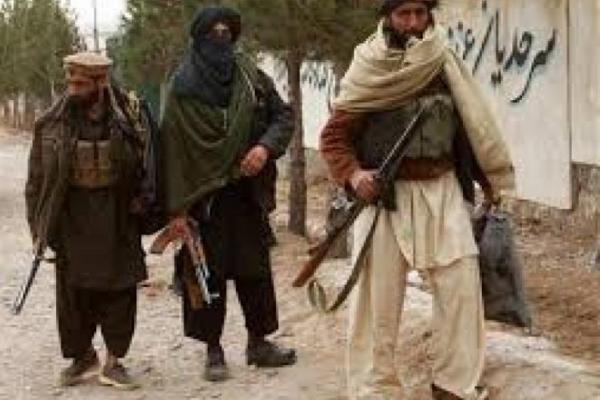 Taliban Lancarkan Bom Bunuh Diri di Afganistan
