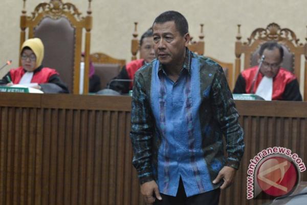 Hakim Vonis Eks Atase Imigrasi KBRI Kuala Lumpur 3,5 Tahun Bui