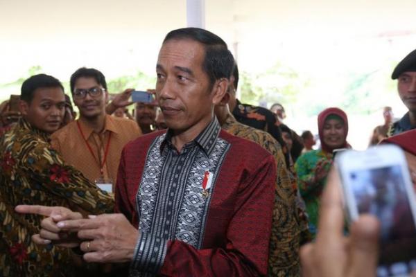 Bagaimana Nasib Airlangga di Kabinet? Ini Jawaban Jokowi