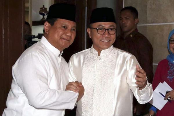 Malam-malam, Prabowo dan Zulkifli Datangi Markas PKS