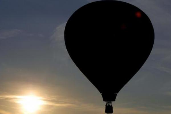 Balon Udara Tewaskan Seorang Wanita dan Lukai Belasan Orang di Mesir