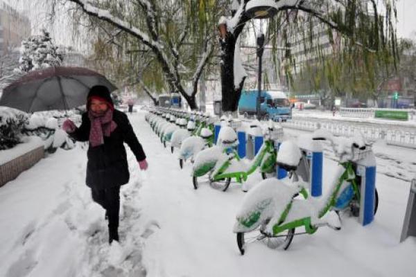 Badai Salju China Tewaskan 10 Orang