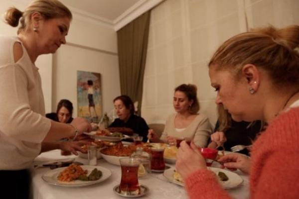Perempuan Turki Tantang Tradisi agar Berhak Bekerja