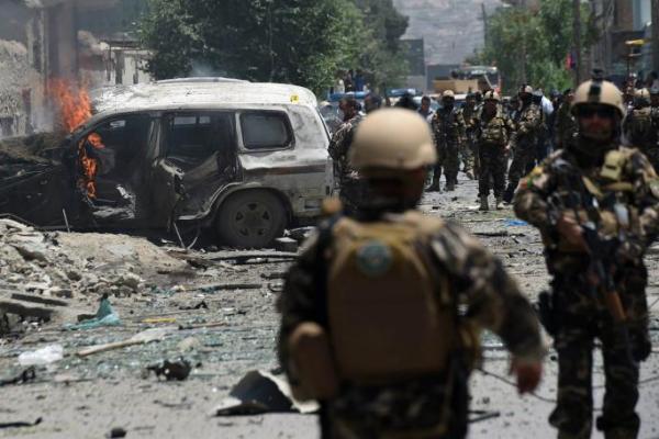 Bom Bunuh Diri di Afghanistan Tewaskan Puluhan Orang