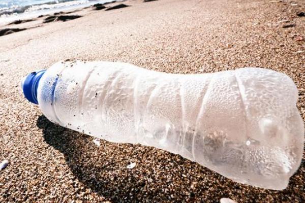 Solusi Jitu Mengatasi Sampah Plastik