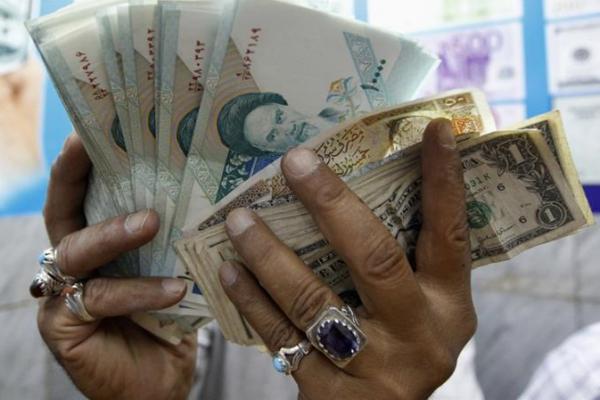 Mata Uang Rial Iran Tembus 112.000 per USD