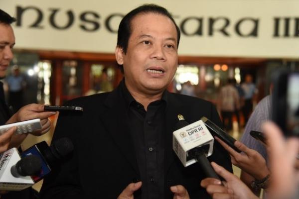 Mangkir Pemeriksaan KPK, Wakil Ketua DPR Taufik Kurniawan ke Dapil