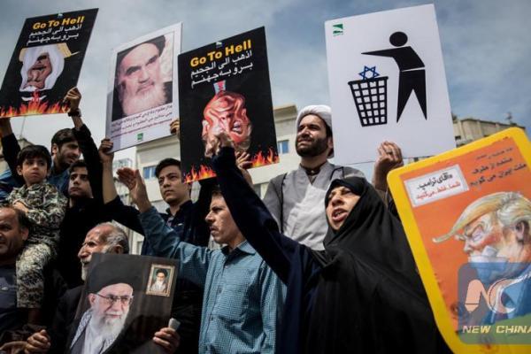 Rakyat Iran Kutuk Keputusan Trump