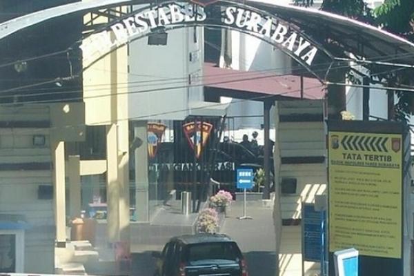 Teroris Surabaya Belajar Rakit Bom dari Internet