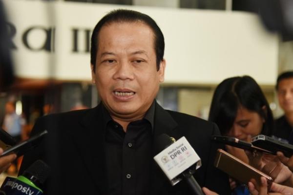 KPK Bakal Tahan Wakil Ketua DPR Taufik Kurniawan