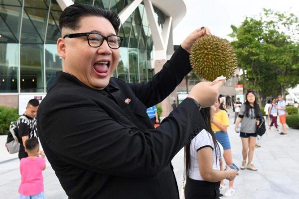Ada Kim Jong Un di Singapura, Wisatawan Kaget