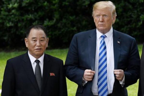Trump Pastikan Bakal Bertemu Korut di Singapura