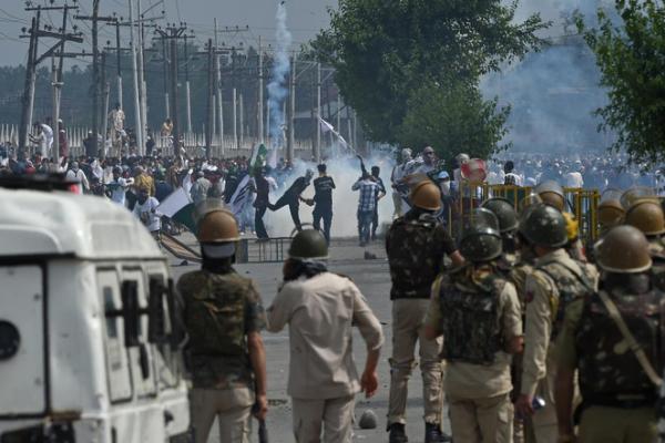 India Lanjut Operasi Pemberontak di Kashmir