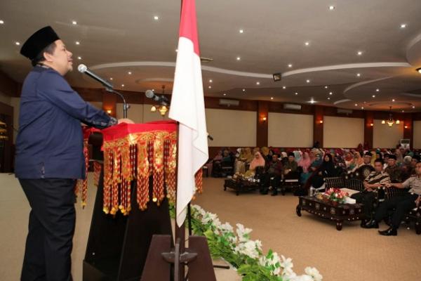 Fahri Ungkap Alasan Suka Kritik Jokowi