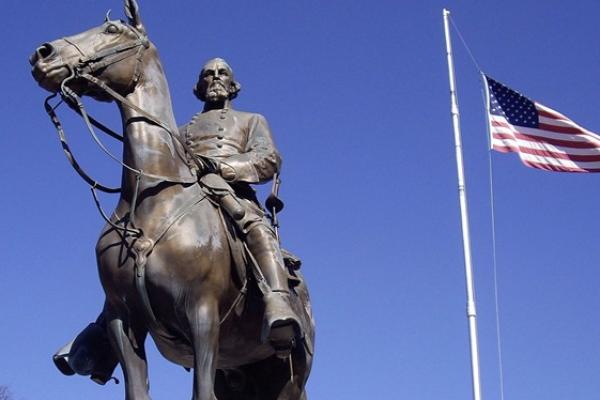 Pria Asal Texas Dihukum Usai Coba Ledakkan Patung Konfederasi