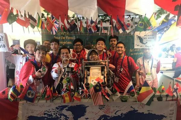 Tim Robotik Madrasah Bawa Pulang Medali dari Meksiko