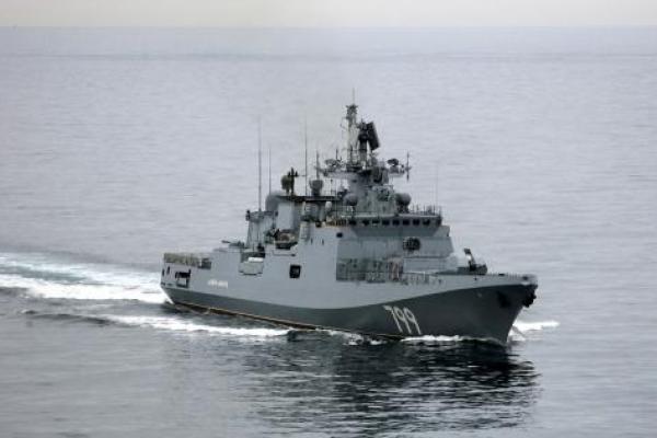 Salah Sasaran, Kapal Perang Iran Malah Tembak Teman Sendiri