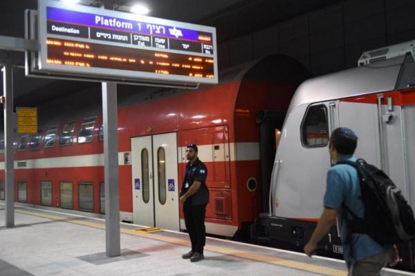 Kereta Cepat di Tel Aviv Mulai Beroperasi