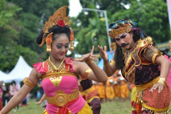 Di Bali, Peserta Kirab Pemuda 2018 Disambut Tari Kecak dan Parade Budaya