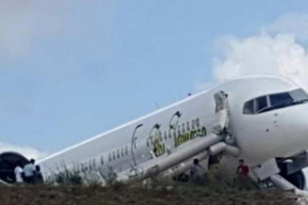 Boeing 757-200 Mendarat Darurat di Bandara Guyana