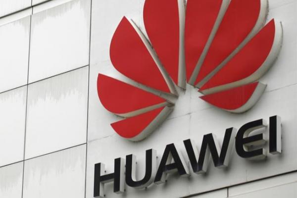China Tak Terima Huawei Terus Diboikot AS