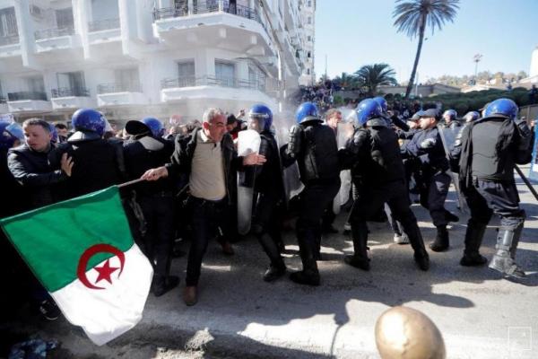 Pemilihan Presiden Aljazair Digelar Desember