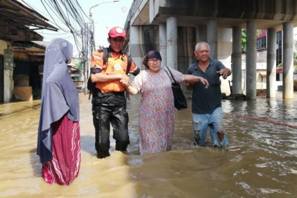 Baznas Turunkan Tim Tanggap Bencana Bantu Evakuasi Banjir Jakarta