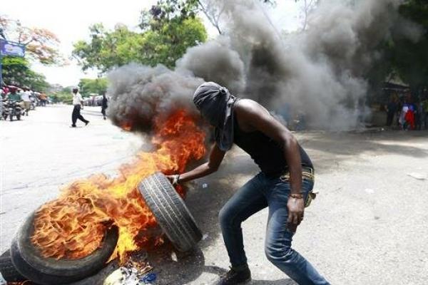 Ratusan Warga Haiti Desak Pengunduran Diri Presiden Jovenel