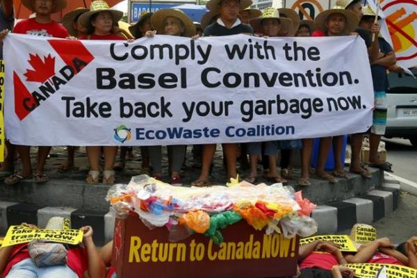 Pengangkutan Sampah Membusuk Kanda dari Filipina Selesai Akhir Juni