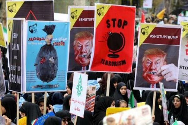 Sebut Iran Negara Teroris, Trump Disebut Tak Paham Sejarah
