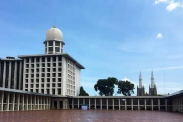 Masjid Istiqlal Sediakan Parkir untuk Jemaat Gereja Katedral