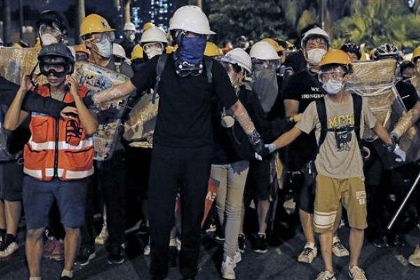 China Tuding AS Hasut Demonstran di Hong Kong