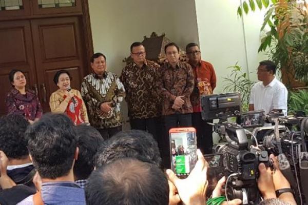 Diplomasi Nasi Goreng Megawati Luluhkan Prabowo