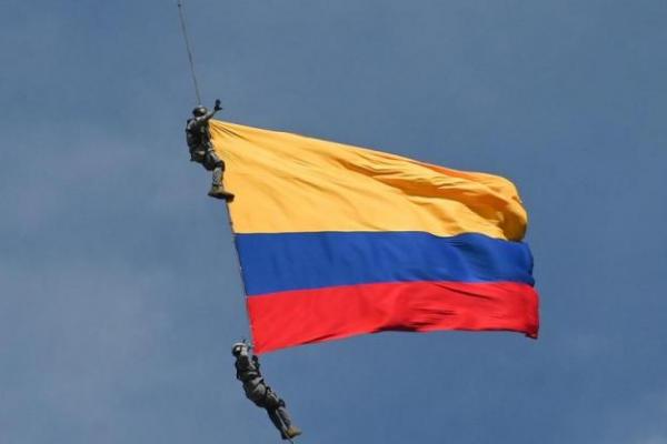 Situasi Memanas, Kolombia Berlakukan Jam Malam untuk Warga