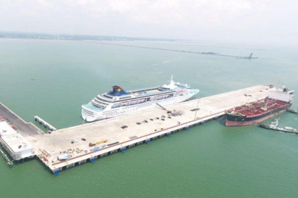 Pelabuhan Kuala Tanjung Disiapkan Jadi Hub Internasional