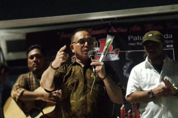 Aksi Nyalakan 9.999 Lilin, Jokowi Diharap Menggenapkan Jadi 10.000 Lilin