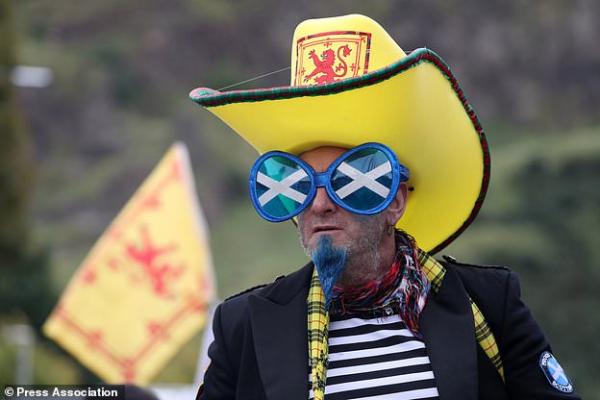 Ratusan Ribu Rakyat Skotlandia Tuntut Referendum