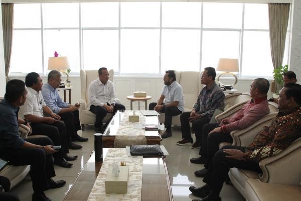 Bangun Daerah, Komite II DPD RI Jalin Kemitraan dengan Menteri Kelautan dan Perikanan