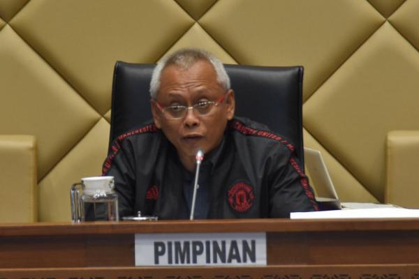 Komisi II DPR Pertanyakan Penanggungjawab Pengadaan APD Pilkada