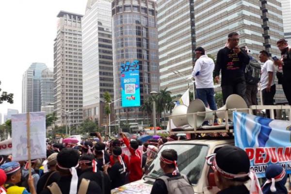 Demo Tolak Perpres 82/2019, Massa: Mendikbud, Kami Salah Apa?