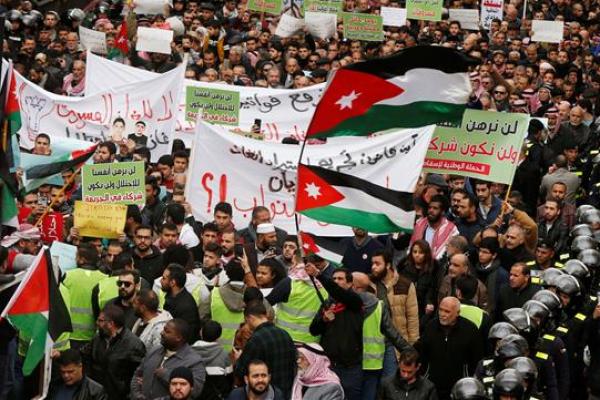 Protes Kesepakatan Gas dengan Israel, Demonstran Desak PM Yordania Mundur