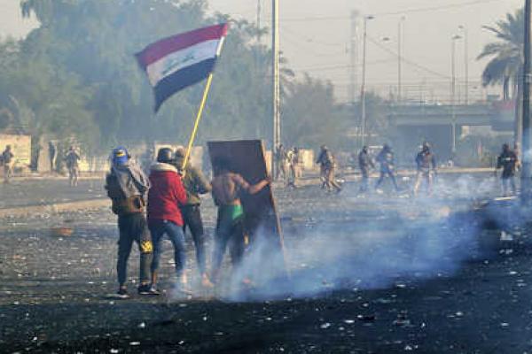 Demo Anti Pemerintah Meningkat, Belasan Demonstran Irak Terluka